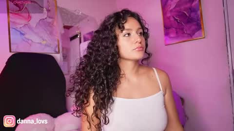 Danna Lovs online show from March 2026 10:27:02 AM