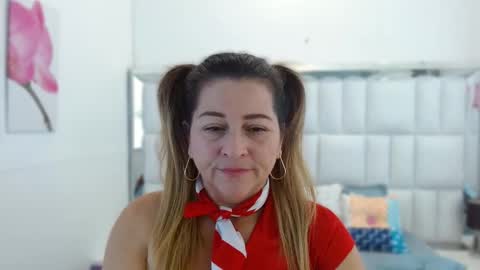 D a n n a   w e s t e r online show from September 2025 02:52:01 PM