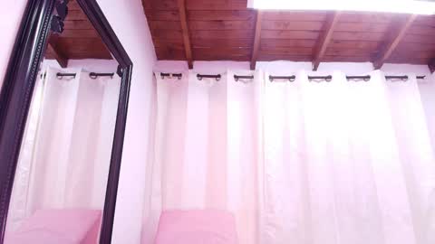 Snapshot of dannaberlin chatting on January 2025 07:18:02 PM Danna Berlin online show from January 2025 07:18:02 PM