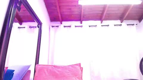 Snapshot of dannaberlin chatting on January 2025 07:22:01 PM Danna Berlin online show from January 2025 07:22:01 PM