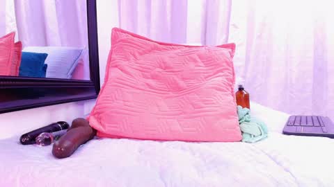 Snapshot of dannaberlin chatting on January 2025 10:32:02 PM Danna Berlin online show from January 2025 10:32:02 PM