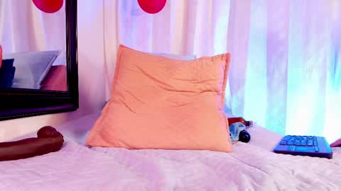 Snapshot of dannaberlin chatting on February 2025 10:25:01 PM Danna Berlin online show from February 2025 10:25:01 PM