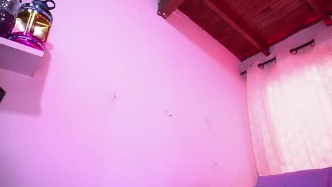 Snapshot of dannaberlin chatting on October 2025 07:15:02 PM Danna Berlin online show from October 2025 07:15:02 PM