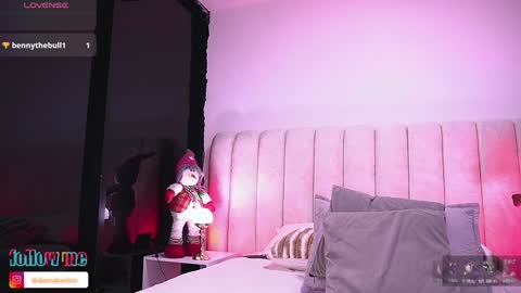 Snapshot of dannaberlin chatting on November 2025 07:37:01 PM Danna Berlin online show from November 2025 07:37:01 PM