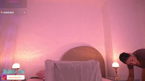 Danna Berlin  online show from November 2025 07:25:02 PM