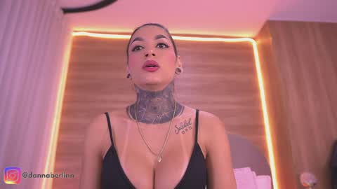 Danna Berlin  online show from May 2026 07:21:02 PM