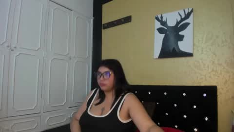 Danna Garza online show from February 2025 04:15:01 AM