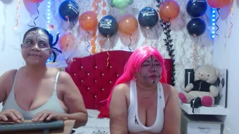 dannalanegra2 online show from October 2025 06:42:01 PM