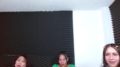 dannamomcerrat online show from December 2024 02:31:01 AM