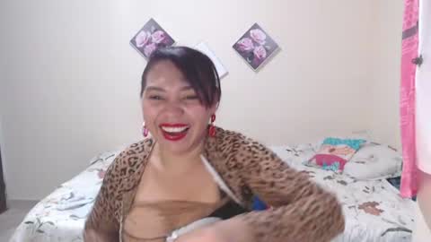 dannamomcerratt online show from June 2026 04:43:02 AM