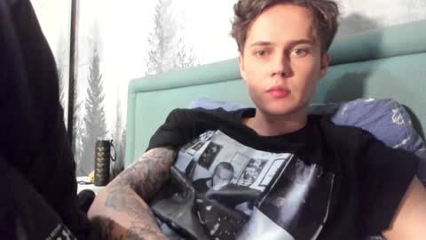 Snapshot of danny_love01 chatting on December 2024 04:00:02 PM danny online show from December 2024 04:00:02 PM