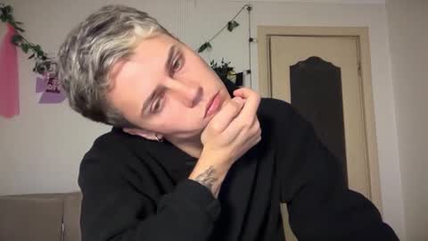 Snapshot of danny_love01 chatting on September 2025 11:22:02 AM danny online show from September 2025 11:22:02 AM