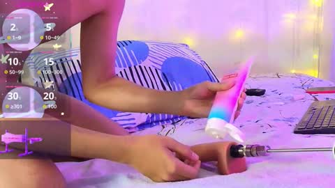 Danny Swift Independent Model online show from October 2025 03:09:02 PM