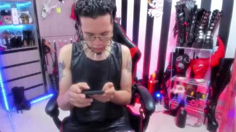 Snapshot of dante_infernos chatting on October 2025 01:30:02 PM Dante online show from October 2025 01:30:02 PM