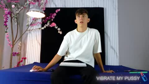 DANTEVIOLETE online show from May 2026 11:38:02 AM