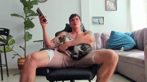 Snapshot of dantecummingss chatting on December 2025 06:47:01 PM Dante online show from December 2025 06:47:01 PM