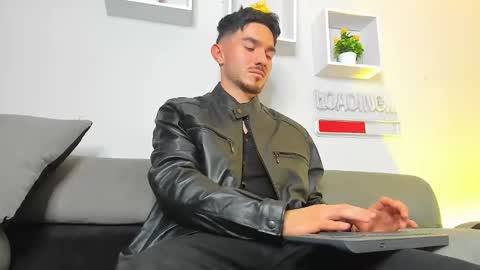 Snapshot of danteeblake chatting on April 2026 03:48:01 AM Dante online show from April 2026 03:48:01 AM