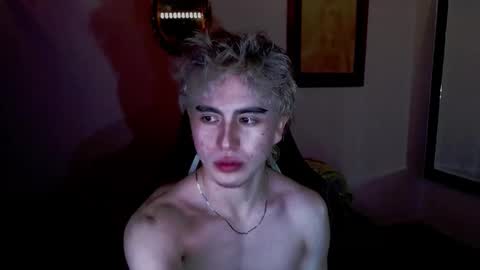 Snapshot of danteobscuro chatting on November 2025 04:18:01 AM danteobscuro online show from November 2025 04:18:01 AM