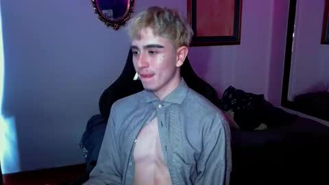 Snapshot of danteobscuro chatting on November 2025 07:58:01 PM danteobscuro online show from November 2025 07:58:01 PM