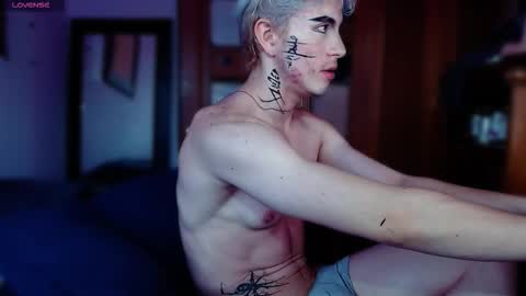 Snapshot of danteobscuro chatting on January 2026 10:57:02 PM danteobscuro online show from January 2026 10:57:02 PM