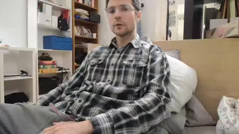 Daniel online show from December 2024 11:36:01 PM