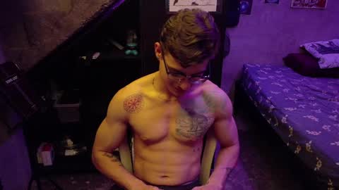 dany_kyng online show from March 2026 07:02:02 PM