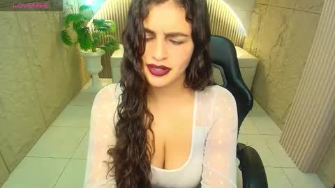 Dany online show from November 2025 01:14:02 PM