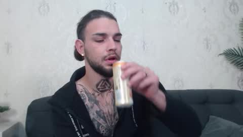 Danyel online show from October 2025 06:58:01 PM