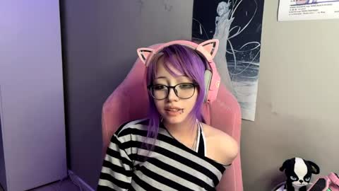 Snapshot of danyelleeyermann chatting on April 2026 02:25:02 PM danyelleeyermann online show from April 2026 02:25:02 PM