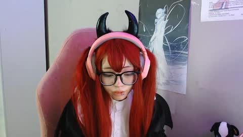 Snapshot of danyelleeyermann chatting on April 2026 01:06:02 PM danyelleeyermann online show from April 2026 01:06:02 PM