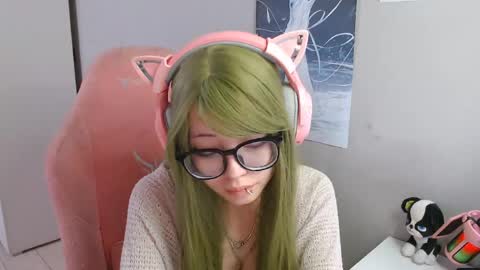 Snapshot of danyelleeyermann chatting on May 2026 01:06:01 PM danyelleeyermann online show from May 2026 01:06:01 PM