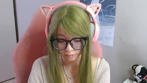 Snapshot of danyelleeyermann chatting on May 2026 02:45:01 PM danyelleeyermann online show from May 2026 02:45:01 PM