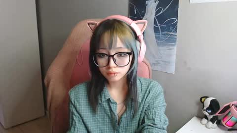 Snapshot of danyelleeyermann chatting on May 2026 01:06:01 PM danyelleeyermann online show from May 2026 01:06:01 PM