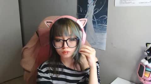 Snapshot of danyelleeyermann chatting on May 2026 01:06:01 PM danyelleeyermann online show from May 2026 01:06:01 PM