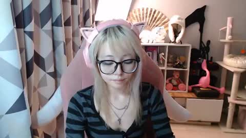 danyelleeyermann online show from July 2026 02:20:01 PM
