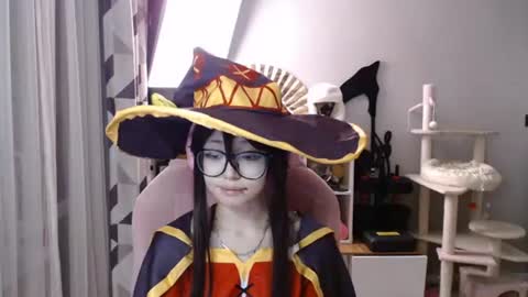 danyelleeyermann online show from July 2026 08:16:02 PM