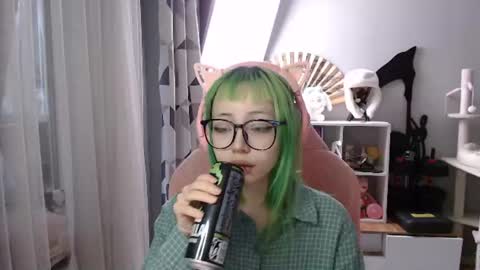 danyelleeyermann online show from July 2026 02:05:01 PM