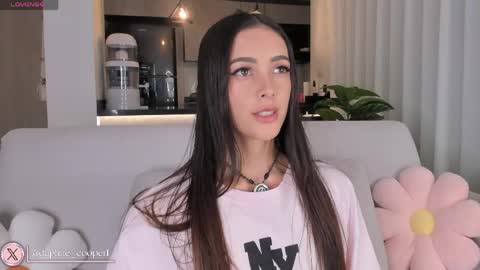 daphne_cooper1 online show from April 2026 01:19:01 AM