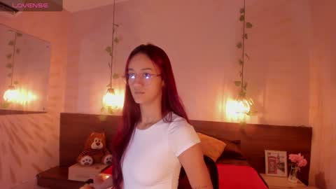 Daphne online show from January 2025 11:33:01 AM