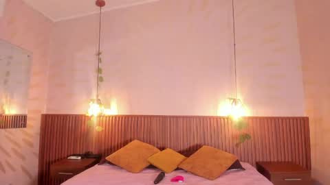 Daphne online show from June 2026 03:09:02 AM