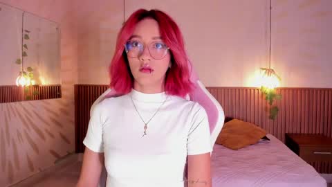 Daphne online show from June 2026 02:38:01 AM