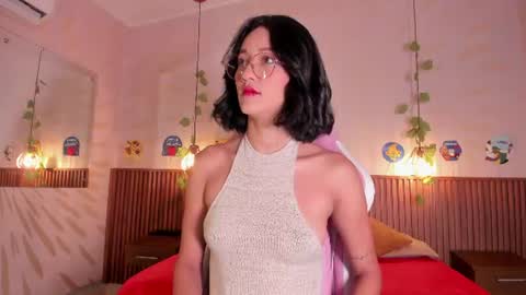 Daphne online show from July 2026 03:11:02 AM