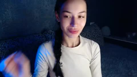 Daphne Darkthorn online show from November 2025 02:27:01 PM