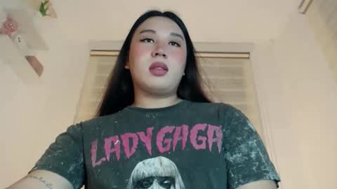 Snapshot of darcy_world chatting on April 2026 03:44:01 PM DARCY online show from April 2026 03:44:01 PM