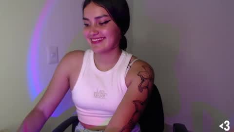 Snapshot of darcyreed chatting on December 2024 02:31:02 AM Darcy Reed3 online show from December 2024 02:31:02 AM