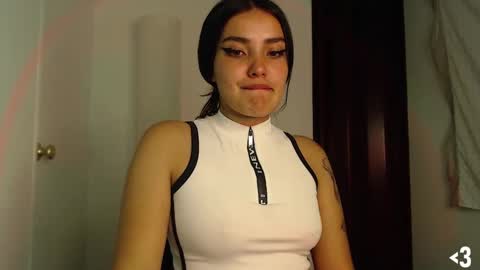 Snapshot of darcyreed chatting on December 2024 09:32:02 AM Darcy Reed3 online show from December 2024 09:32:02 AM