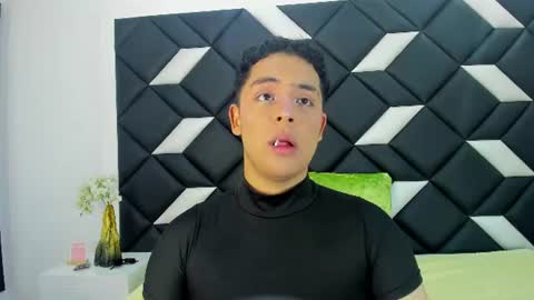 Darian  online show from June 2026 06:40:01 PM