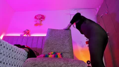 dariana_hot online show from February 2026 02:00:02 PM