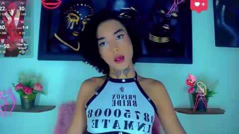 Snapshot of darianna_atehortua chatting on February 2026 05:23:01 AM Dary online show from February 2026 05:23:01 AM