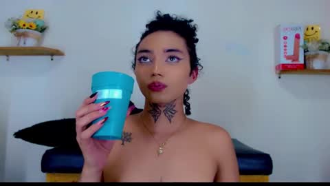 Snapshot of darianna_atehortua chatting on March 2026 10:17:02 PM Dary online show from March 2026 10:17:02 PM